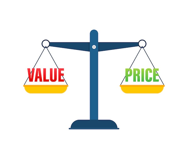 graphic showing a balance of value and price, which keeps rental property vacancy down
